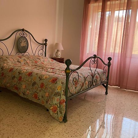 B&B Poseidon Fiumicino Bagian luar foto