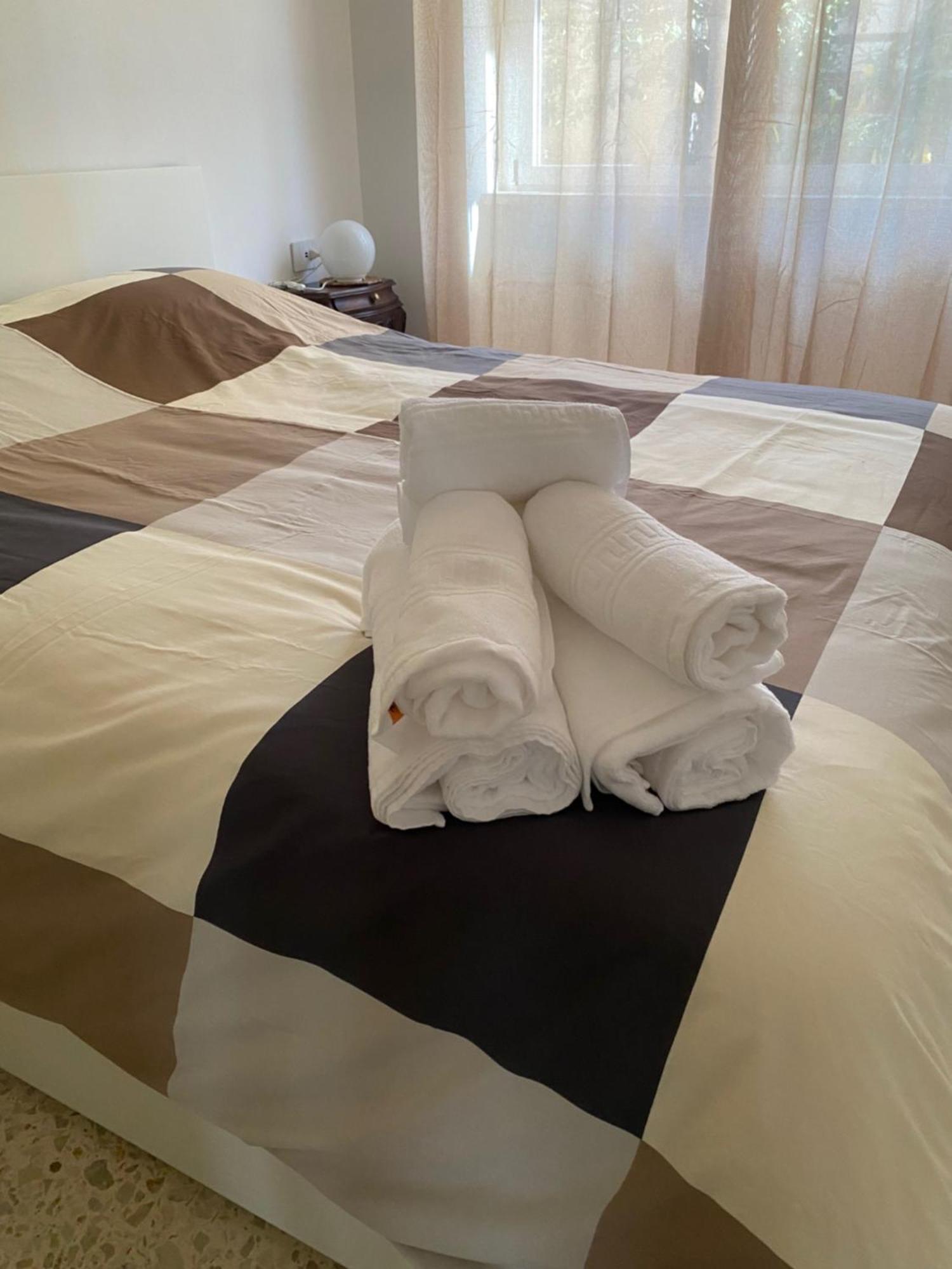 B&B Poseidon Fiumicino Bagian luar foto